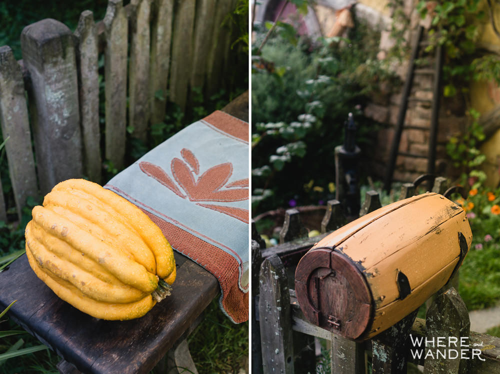 Hobbiton Movie Set: Mailbox and Vegetables