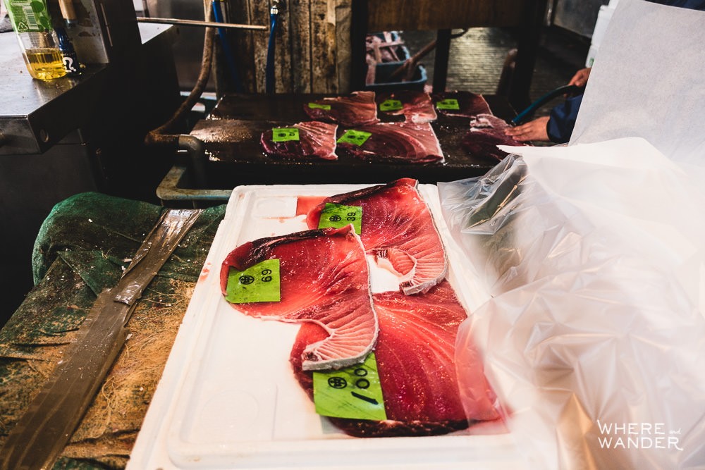 Tsukiji-Fish-Market-Fresh-Tuna-Price