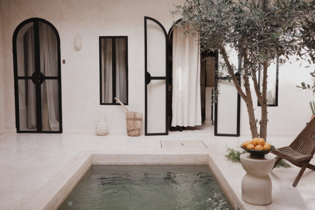 Riad Roca pool