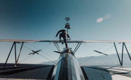 Man wing walking in the USA