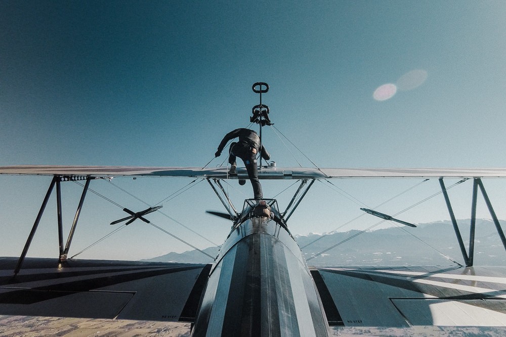 Man wing walking in the USA