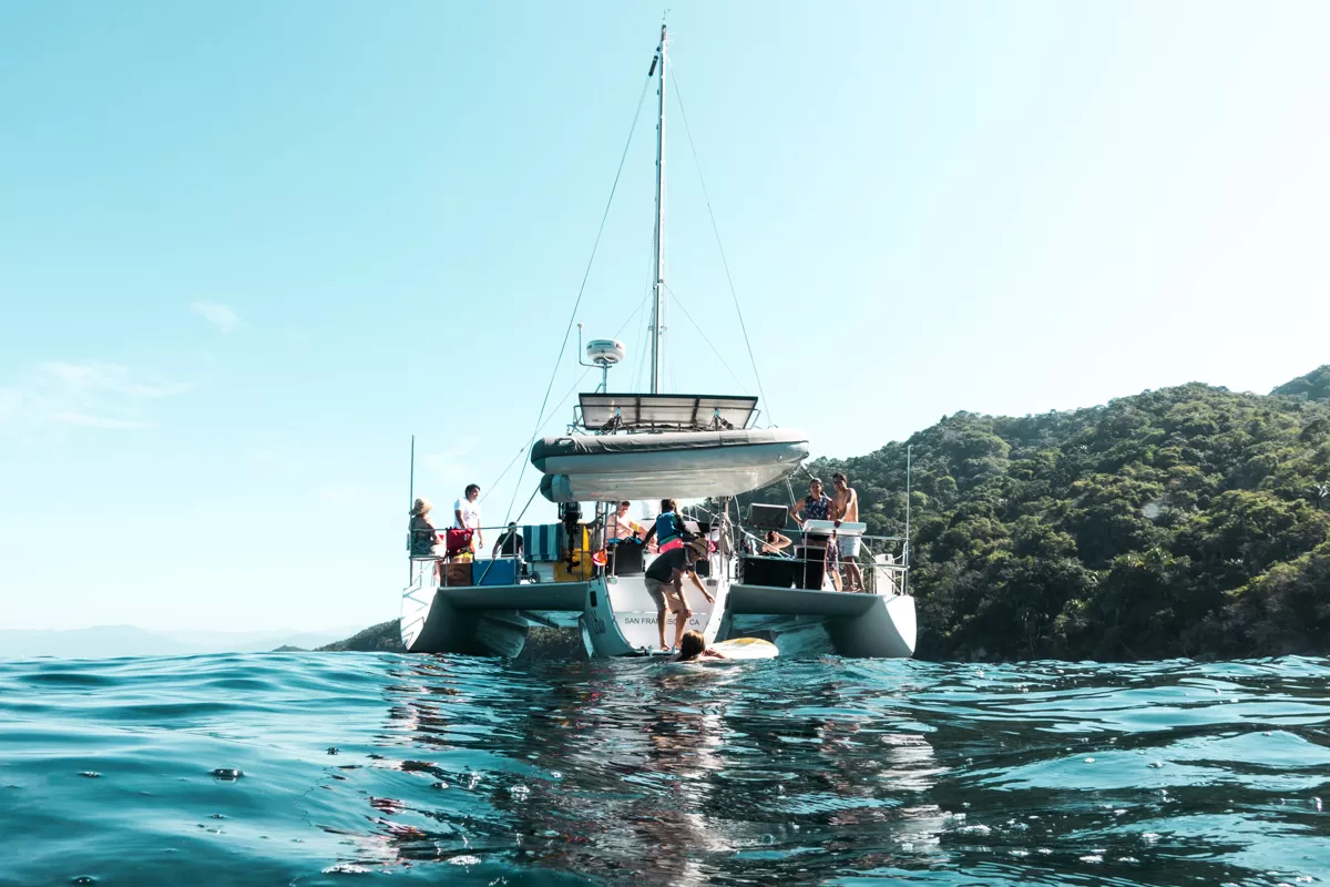 Allycat Catamaran near Marietas Islands