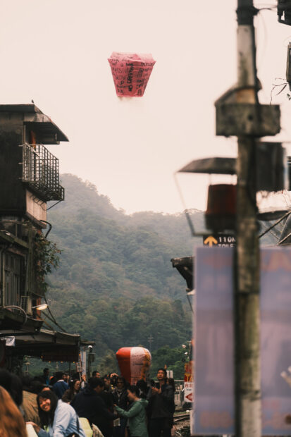 Lantern in the air at Shifen