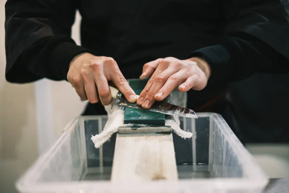 Master demonstrates proper way to sharpen Japanese knife