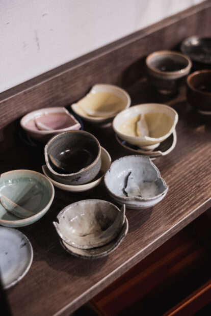 Broken ceramic dishes for kintsugi