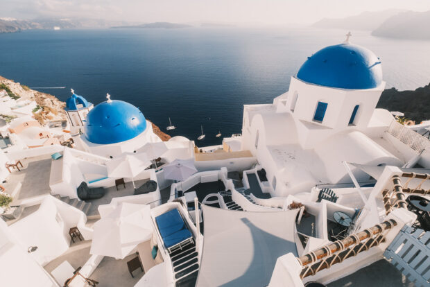 Best blue dome viewing point in Santorini