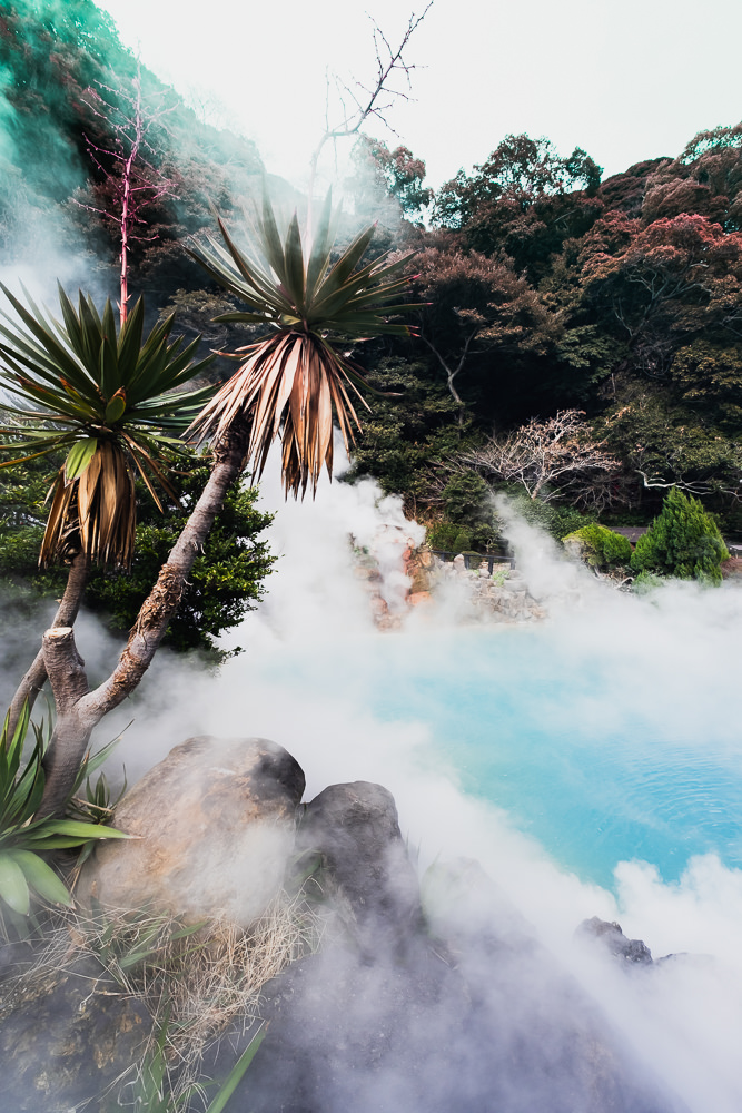 Umi Jigoku steaming blue pond