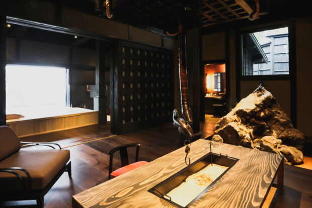 Gosho Gekkoyu Ryokan room with hearth Kurokawa Onsen