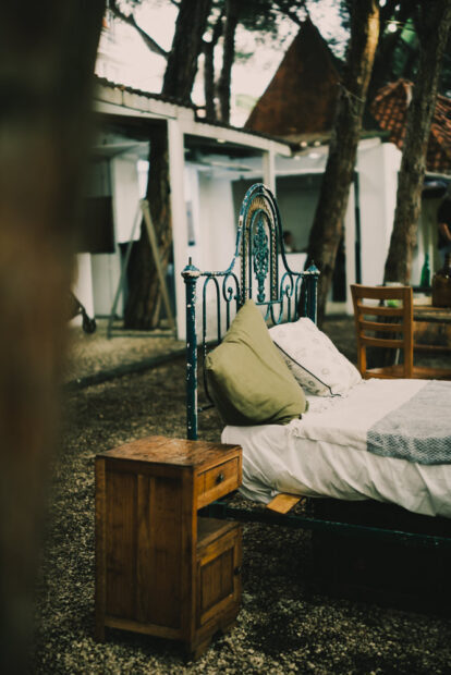 Vintage bed decor at Chefs on Fire Cascais