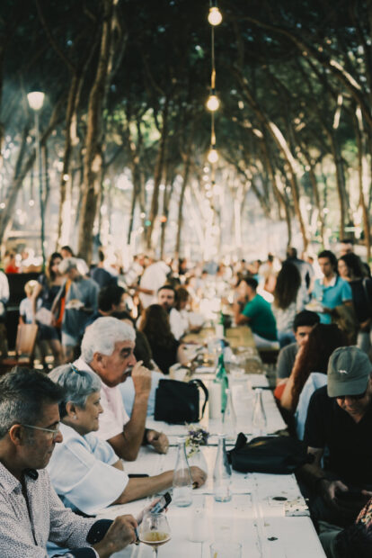 Communal tables at Chefs on Fire Portugal