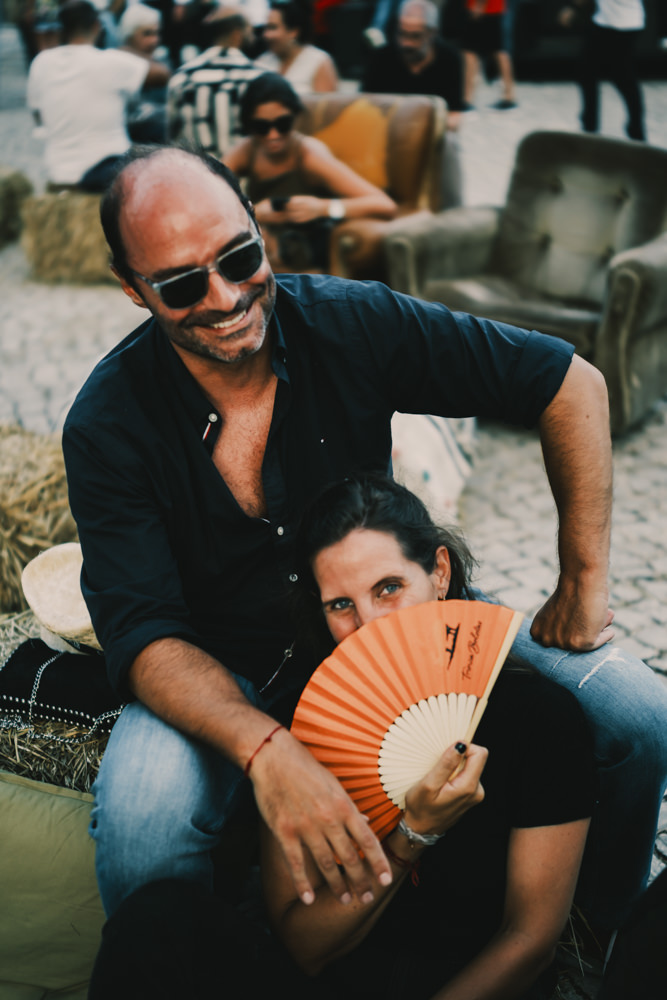 Shy guests smiling at Chefs on Fire Portugal