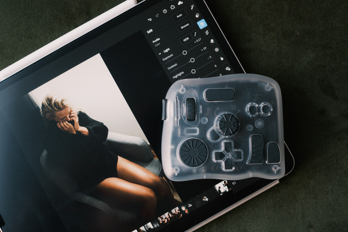 Tourbox Elite Plus with iPad Photoshop Review